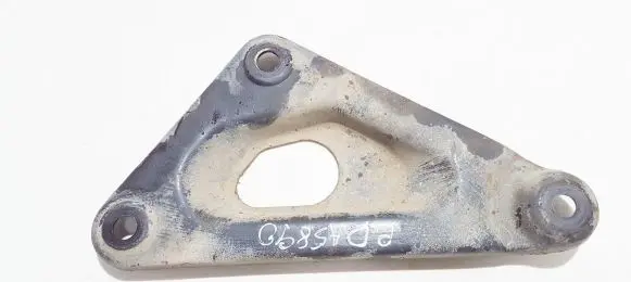 Opel Astra H Engine mounting bracket