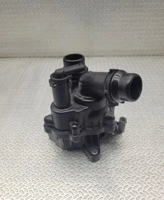 Mercedes-Benz CLA C118 X118 Thermostat/thermostat housing A6542004000