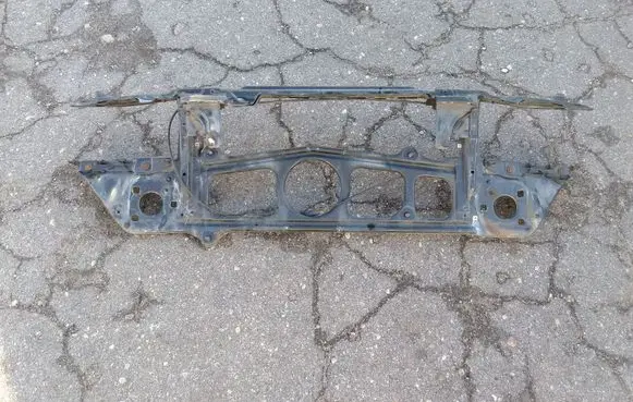BMW 5 E39 Radiator support slam panel