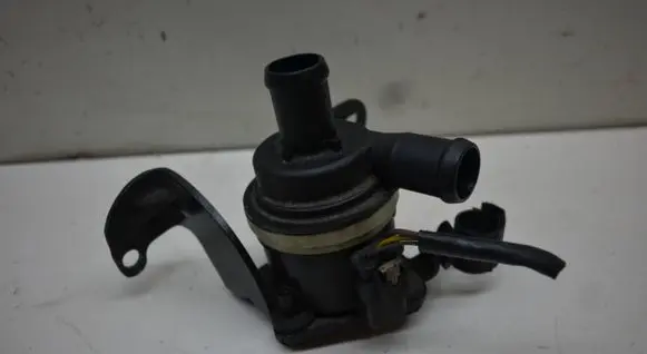 Audi A4 S4 B8 8K Electric auxiliary coolant/water pump 06D121601B