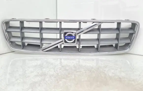 Volvo XC70 Front bumper upper radiator grill 08693623