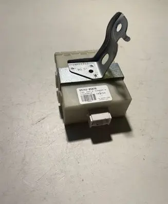 Toyota Avensis T250 Door control unit/module 8974105070