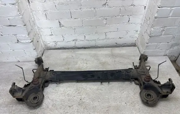 Peugeot 208 I Rear axle beam 