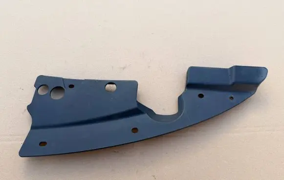 Nissan Murano Z51 Engine bonnet/hood lock trim molding 625811AA0A