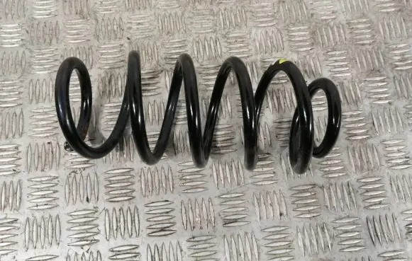 Toyota Auris 150 Rear coil spring 4823102590