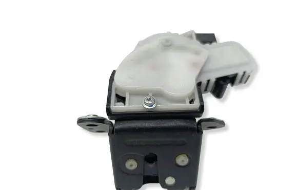 Mazda 6 Tailgate/trunk/boot lock/catch/latch C6728