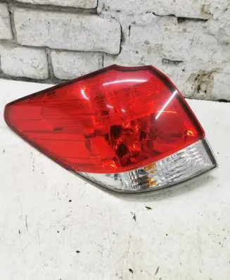 Subaru Outback Rear/tail lights
