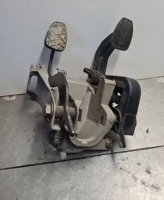 Volkswagen II LT Pedal assembly A9012902016 A9012901916 A9012902416