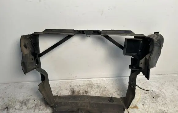 BMW 5 E60 E61 Radiator support slam panel bracket 