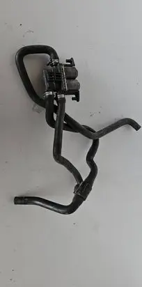 BMW 5 E39 Coolant heater control valve 8374995