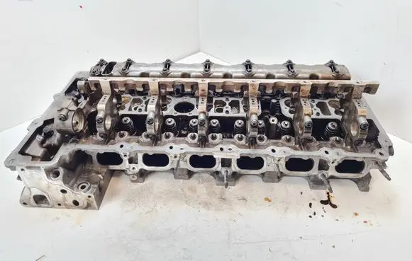 BMW 5 GT F07 Engine head 7568270 2626633
