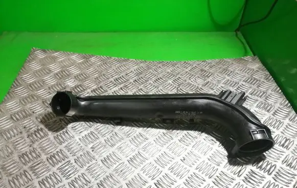 Volkswagen Golf VII Intercooler hose/pipe 04E145673C