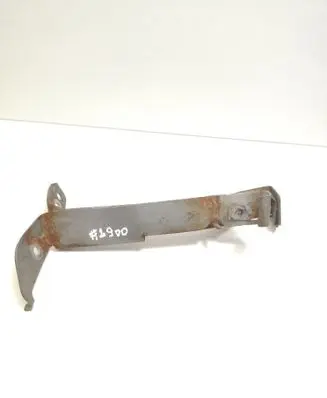 Mercedes-Benz E W212 Front bumper mounting bracket A2045241440