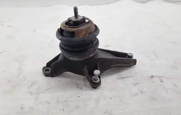 BMW 5 E39 Engine mounting bracket 1096079 22111096079 22116751281