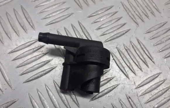 Skoda Fabia Mk1 (6Y) Turbo solenoid valve 036103175C