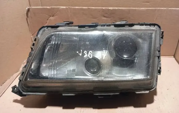 Audi A8 S8 D2 4D Headlight/headlamp 1305235230