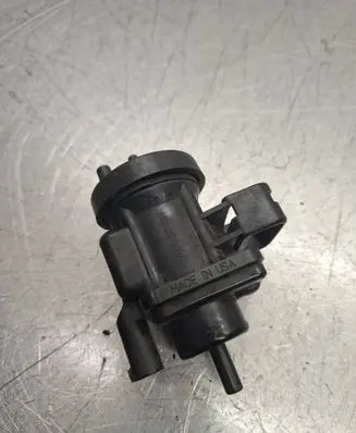 Mercedes-Benz E W210 Turbo solenoid valve a0005450427