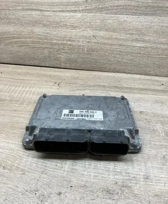 Seat Ibiza IV (6J,6P) Engine control unit/module 03E906033P 5WP4019607