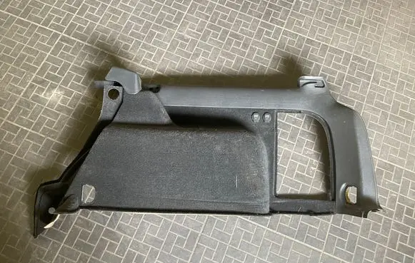 Volkswagen PASSAT B5.5 Trunk/boot side trim panel 3b9867428