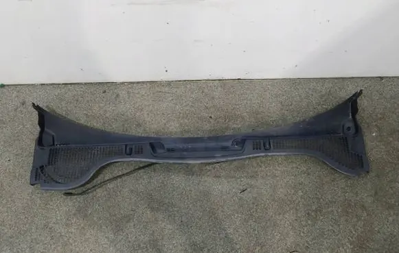 Skoda Octavia Mk3 (5E) Wiper trim 1Z1819415F