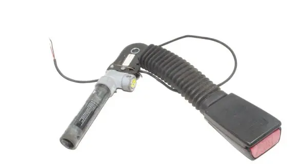 BMW 6 E63 E64 Front seatbelt buckle 7060458