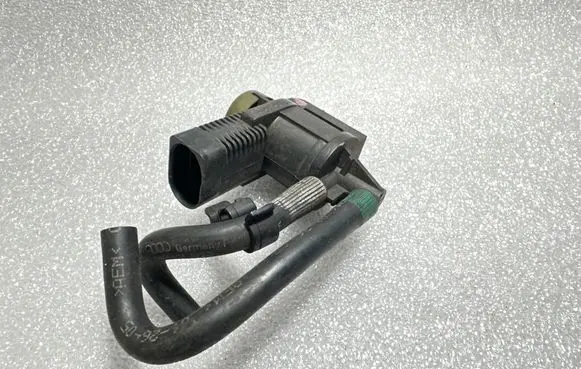 Audi A4 S4 B6 8E 8H Turbo solenoid valve 1J0906283C