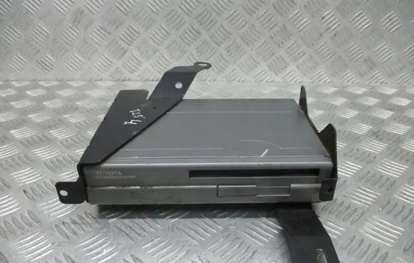 Toyota Avensis T250 Navigation GPS unit bracket/holder 