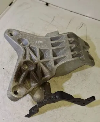 KIA Soul Engine mounting bracket PTABA