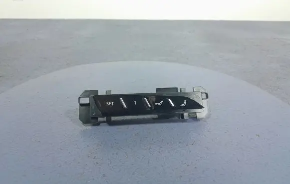 Audi A8 S8 D2 4D Seat heating switch 4N0959770C