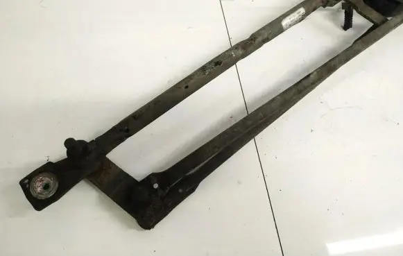Ford Focus Front wiper linkage and motor 4M5117504AB 4M51-17504-AB