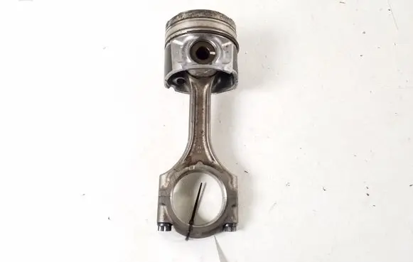Toyota Auris 150 Piston with connecting rod 13101-0R020
