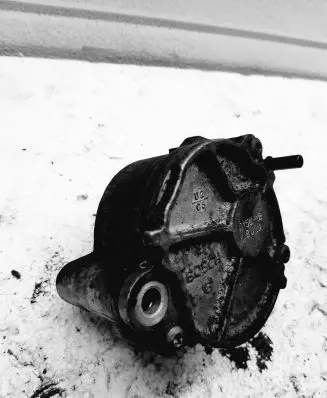 Peugeot 407 Vacuum pump 01561B