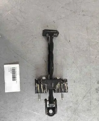 Volvo XC90 Front door check strap stopper 31395137