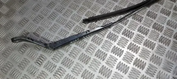 Ford Galaxy Front wiper blade arm 7M3955409B