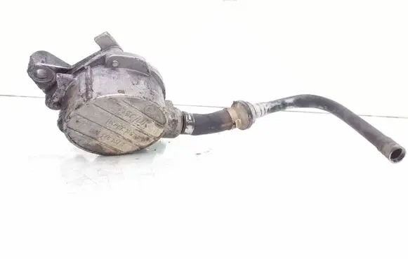 Volkswagen Golf IV Vacuum pump 038145101B