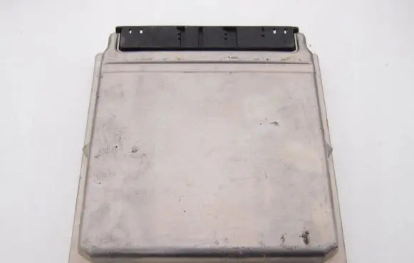 Mercedes-Benz C W203 Engine control unit/module A1111533579 5WK90420
