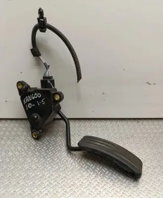 Renault Kangoo II Accelerator throttle pedal 8200436864 3318A 10173