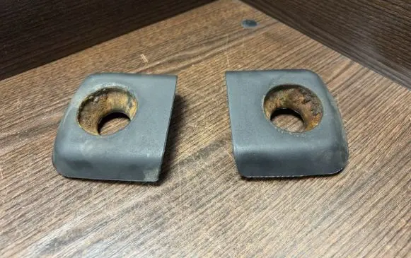 Iveco Daily 3rd gen Rear door check strap stopper 504056724