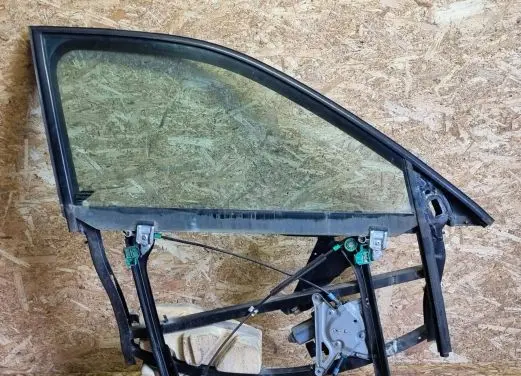 Audi A4 S4 B5 8D Front door window/glass frame 8D0837754 8D0959802D 8D0837842
