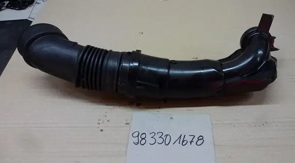 Opel Astra K Intake manifold 983301678TII