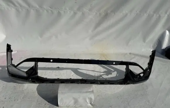 BMW X1 U11 Front bumper splitter molding 5A0DB80