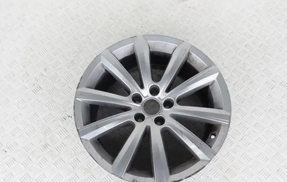 Volkswagen Touareg III R18 alloy rim 760071498