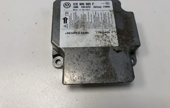 Skoda Octavia Mk2 (1Z) Airbag control unit/module 1C0909605F