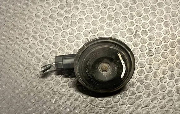 BMW 5 E60 E61 Horn signal 000329