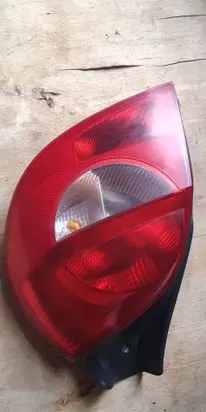 Renault Clio III Rear/tail light trim molding 89035080