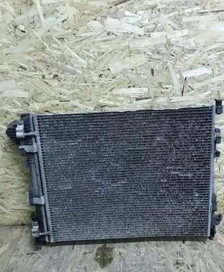 Renault Trafic II (X83) Coolant radiator
