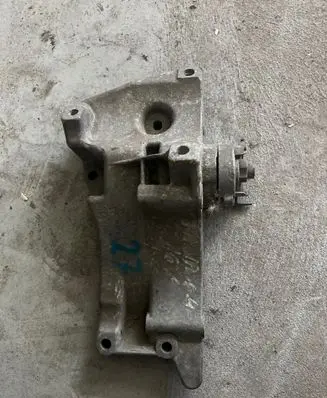 Seat Ibiza IV (6J,6P) Generator/alternator bracket 036145169