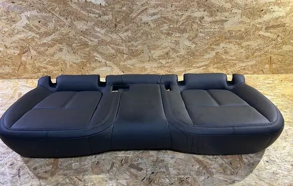 Porsche Macan (95B) Rear seat 95BH1S00000 1014232 03122021