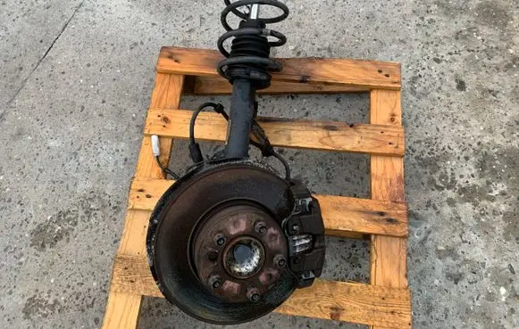 BMW 1 E81 E87 Front wheel hub spindle knuckle 2006R