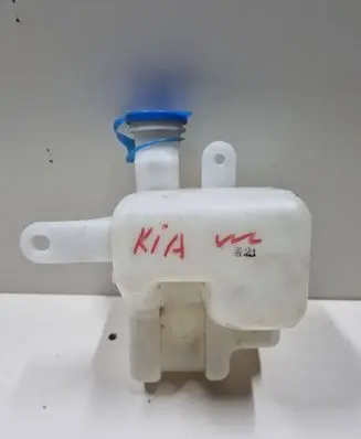 KIA Carnival Windshield washer fluid reservoir/tank
